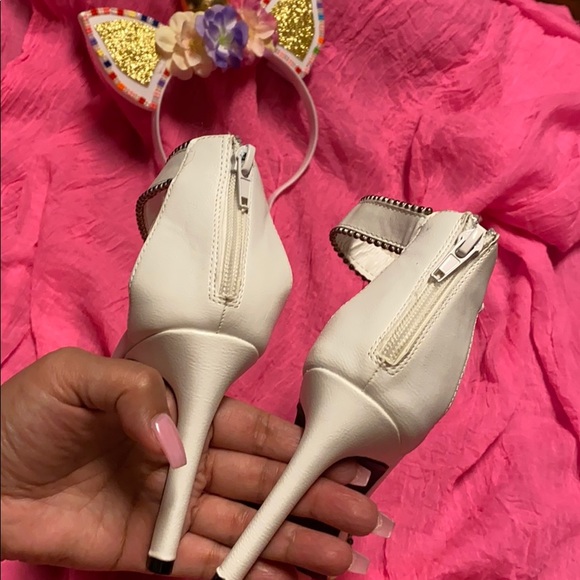 Shoes by Anne Michelle - Picture 4 of 4